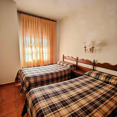 Hostal Montemayor Montemayor del Rio Extérieur photo